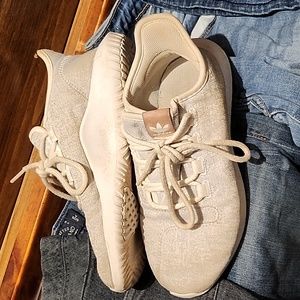 6.5 adidas tubular sneakers